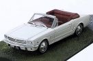 (035) 007 Ford Mustang convertible