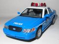 675. Ford Crown Victoria Police Interceptor 2000  -  - -  - KINTOY