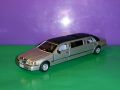 Lincoln Town Car Stretch Limousine 1999